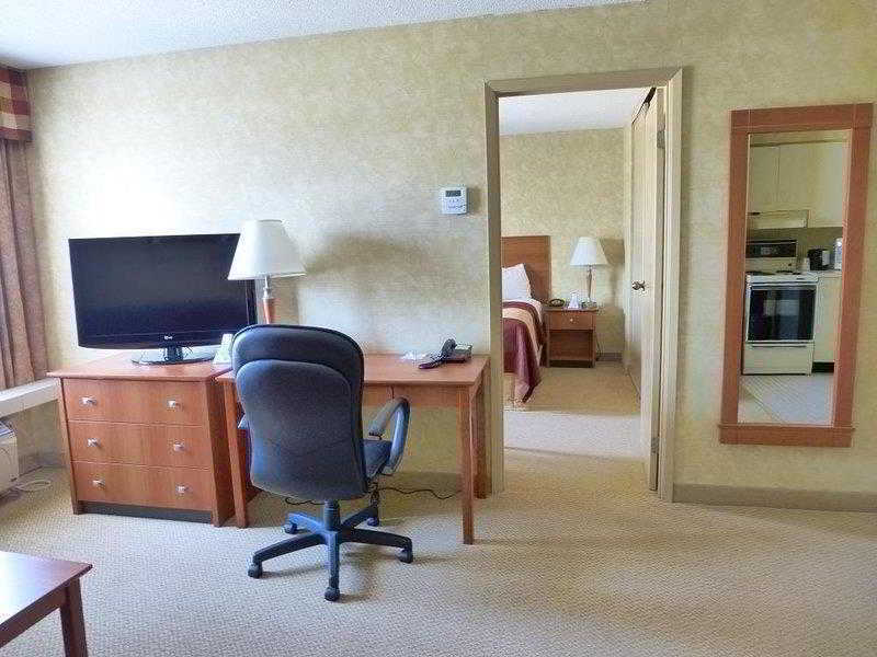 Best Western Plus Rose City Suites Welland Quarto foto